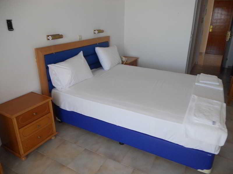 Mediterranean Hotel Карпатос Екстер'єр фото